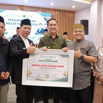 Masjid Hebat, Umat Kuat, Ratu Dewa Dorong Transformasi Pengelolaan Masjid di Palembang Masjid Hebat, Umat Kuat, Ratu Dewa Dorong Transformasi Pengelolaan Masjid di Palembang