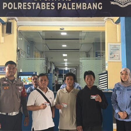 Polri Hadir untuk Semua, Atlet Disabilitas Palembang Terima SIM D Gratis Polri Hadir untuk Semua, Atlet Disabilitas Palembang Terima SIM D Gratis