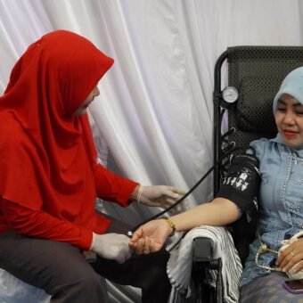 Menurut dia, layanan cek kesehatan gratis dapat menjadi pintu awal bagi masyarakat untuk memahami kondisi kesehatannya.