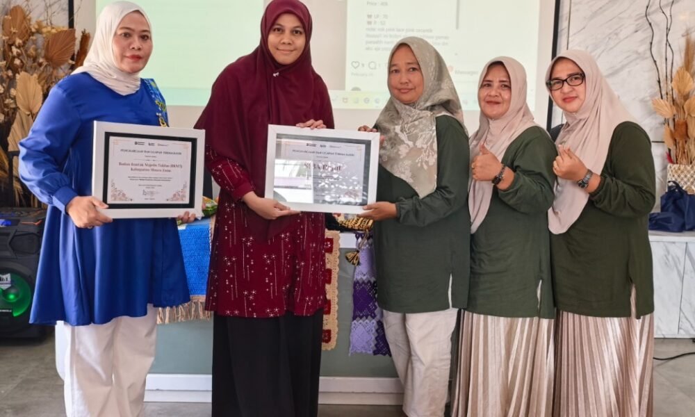 Dorong Kemandirian Ekonomi, PTBA dan BKMT Muara Enim Gelar Kelas Kreasi Vol.7