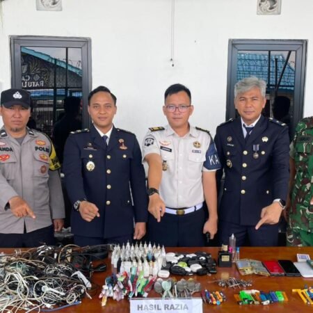 Hari Bakti Pemasyarakatan ke-62, Rutan Palembang Musnahkan Barang Bukti Terlarang Hari Bakti Pemasyarakatan ke-62, Rutan Palembang Musnahkan Barang Bukti Terlarang
