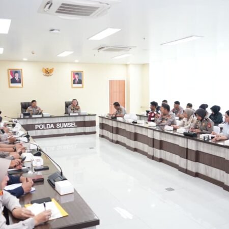 Wakapolda Sumsel: Integrasi Call Center 110 dan Media Sosial Kunci Pelayanan Presisi