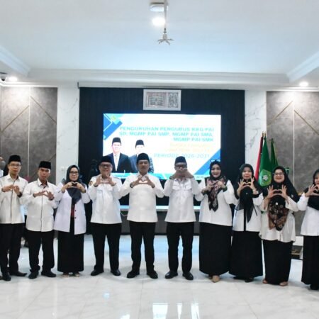 Kukuhkan Pengurus KKG dan MGMP PAI, Kemenag Sumsel Dorong Inovasi Pendidikan Islam
