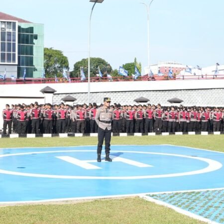 Sinergi TNI-Polri di Sumsel: 4.432 Aparat Gabungan Siap Amankan Perayaan Hari Buruh⠀ Sinergi TNI-Polri di Sumsel: 4.432 Aparat Gabungan Siap Amankan Perayaan Hari Buruh ⠀