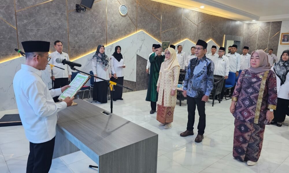 Lantik Tiga Kepala Madrasah, Syafitri Irwan Ingatkan Pentingnya Doa Pasangan dan Integritas
