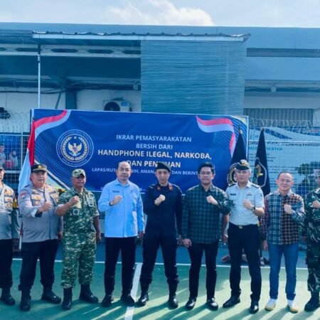 Rutan Kelas I Palembang Laksanakan Apel, Ikrar Bersama dan Penggeledahan Gabungan Bersama APH Rutan Kelas I Palembang Laksanakan Apel, Ikrar Bersama dan Penggeledahan Gabungan Bersama APH
