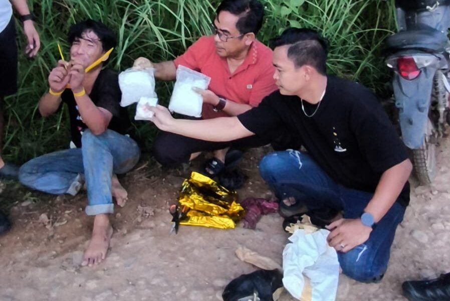 Coba Kabur, Kurir Sabu 2 Kg dan Puluhan Pil Esktasi dari Muratara Dicegat di Musi Rawas