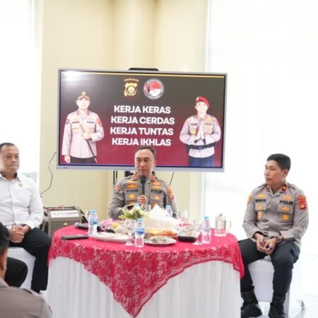 Kapolda Tekankan Akselerasi Pencegahan Peredaran Gelap Narkotika di Sumatera Selatan Kapolda Sumsel Tekankan Akselerasi Pencegahan Peredaran Gelap Narkotika di Sumatera Selatan
