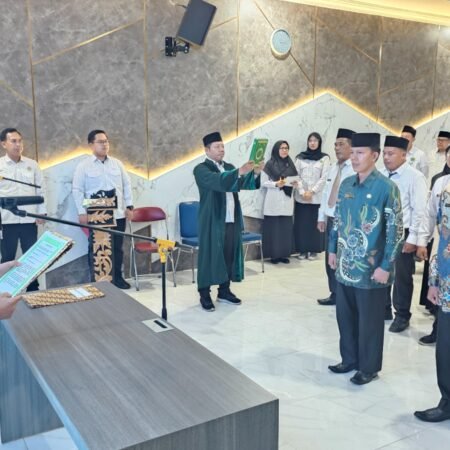 Lantik Pejabat Baru, Kakanwil Kemenag Sumsel Tekankan Peningkatan Layanan KUA dan Humas Lantik Pejabat Baru, Kakanwil Kemenag Sumsel Tekankan Peningkatan Layanan KUA dan Humas