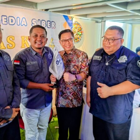 PJS Sumsel Raih Penghargaan Anggota Terbanyak, Edi Triono Siap Dukung Target Konstituen Dewan Pers PJS Sumsel Raih Penghargaan Anggota Terbanyak, Edi Triono Siap Dukung Target Konstituen Dewan Pers