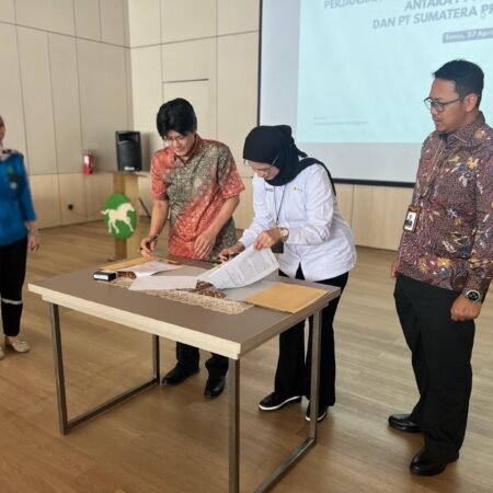 PLN Teken Kontrak Listrik 18,7 MVA dengan PT SPF, Perkuat Akselerasi Industri di Ogan Ilir