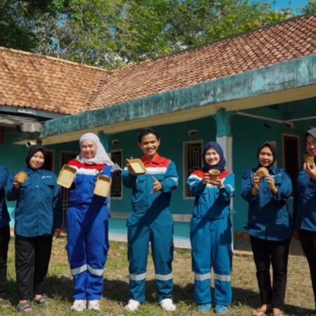 Merajut Harapan dari Limbah Jerami, Petani Pengabuan Tingkatkan Penghasilan Lewat Produk Ramah Lingkungan