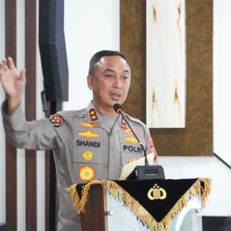 Kapolda Sumsel Ultimatum Pelaku Begal: Tidak Ada Kompromi, Tindakan Tegas Terukur Menanti Kapolda Sumsel Ultimatum Pelaku Begal: Tidak Ada Kompromi, Tindakan Tegas Terukur Menanti