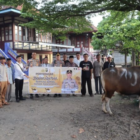 Wujud Kepedulian Sosial, Polda Sumsel Salurkan Bantuan Hewan Kurban ke Berbagai Daerah Wujud Kepedulian Sosial, Polda Sumsel Salurkan Bantuan Hewan Kurban ke Berbagai Daerah