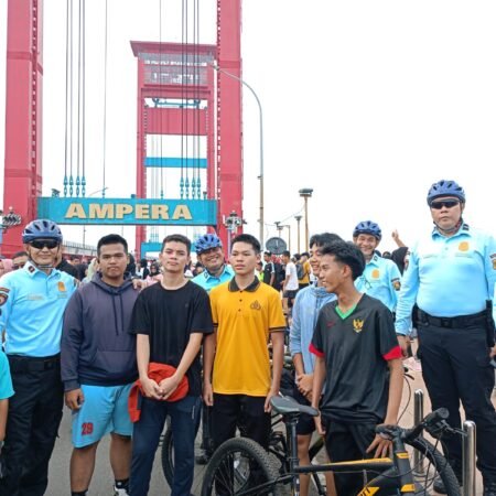 Sinergi Jaga Ketertiban Publik, Polda Sumsel Kawal Aktivitas Warga di Ruang Terbuka Hijau Sinergi Jaga Ketertiban Publik, Polda Sumsel Kawal Aktivitas Warga di Ruang Terbuka Hijau