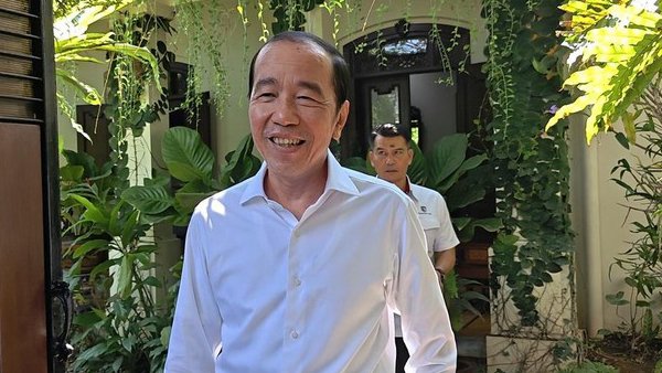 Jokowi siap hadir di sidang dugaan ijazah palsu dengan membawa ijazah asli.