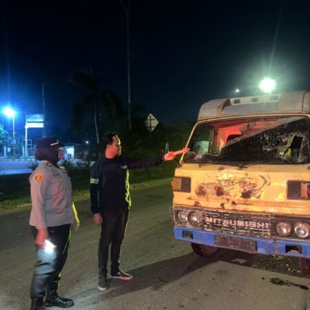 Tegur Penyerobot Antrean Solar di SPBU Noerdin Pandji, Sopir Truk Tewas Dikeroyok Tegur Penyerobot Antrean Solar di SPBU Noerdin Pandji, Sopir Truk Tewas Dikeroyok