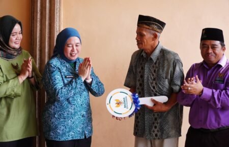 Sambut Hari Jadi, Pemkot Palembang dan BAZNAS Wujudkan Mimpi Siti Fatimah Miliki Rumah Layak Huni