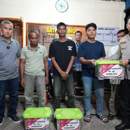Kawal Program Kesejahteraan Nasional, Polda Sumsel Salurkan Bantuan Sosial Melalui Satkamling di Gandus