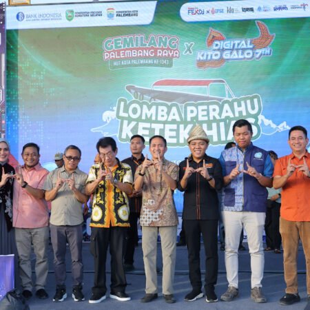 Palembang Gelar Parade Perahu Ketek Hias, Perkuat Identitas Kota Sungai dan Dongkrak Pariwisata Palembang Gelar Parade Perahu Ketek Hias, Perkuat Identitas Kota Sungai dan Dongkrak Pariwisata. (Foto: Yulie/Sriwijayaterini.co)