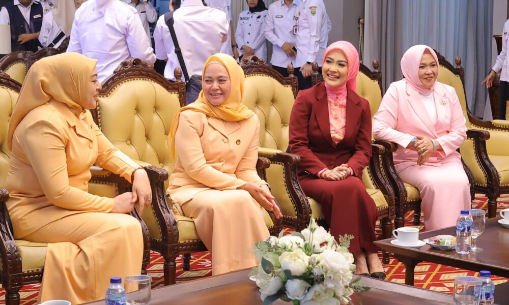 Ketua DWP Kota Palembang Hadiri Pengukuhan BKOW Sumsel 2026–2030. (Foto: Yulie/sriwijayaterkini.co)