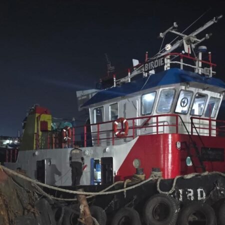 Ditpolairud Polda Sumsel Bongkar Sindikat Distribusi Solar Ilegal di Gandus, 3 Tugboat dan 2 Truk Tangki Disita⠀