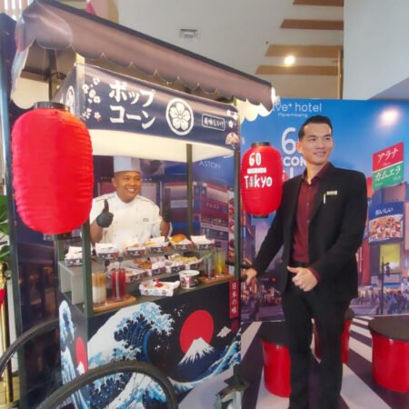 Ren & Reina Akan Menemani Tamu Menikmati Japanese Street Food di fave+ hotel Palembang 60 Seconds to Tokyo Hadir di fave+ Hotel Palembang, Sajikan Sensasi Street Food Jepang yang Menggugah Selera. (Foto: Edho/sriwijayaterkini.co)