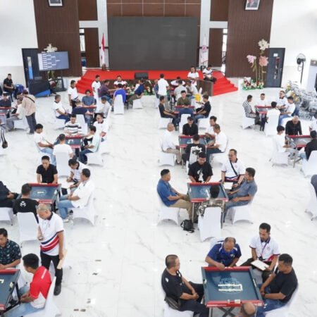 Sinergi Tanpa Batas, Kolonel Arm Heri Bayu Hadiri Lomba Domino Semarak HUT Korem 044/Gapo. (Foto: Yulie/istimewa)