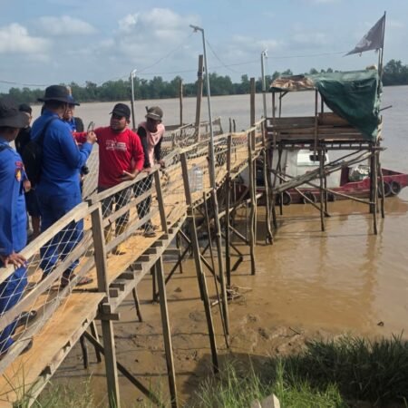 Hendak Perbaiki Perahu Jukung di Pinggir Dermaga, Warga Pulau Rimau Hilang Diterkam Buaya