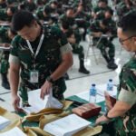 Hari kedua Tes Akademik Seleksi Diktukba TNI AD TA 2026 di GOR Merah Putih Jasdam II/Swj berlangsung lancar. Sebanyak 492 peserta mengikuti ujian. (Foto: Yulie/sriwijayaterkini.co)