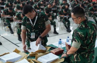 Hari kedua Tes Akademik Seleksi Diktukba TNI AD TA 2026 di GOR Merah Putih Jasdam II/Swj berlangsung lancar. Sebanyak 492 peserta mengikuti ujian. (Foto: Yulie/sriwijayaterkini.co)