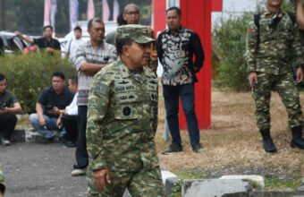Danrem 044/Gapo Dampingi KSAD Apel Akbar Satlinmas se-Indonesia di Palembang