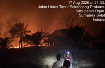 Lindungi Permukiman Warga, Ops Aman Nusa Polda Sumsel Kendalikan Karhutla di Indralaya Utara