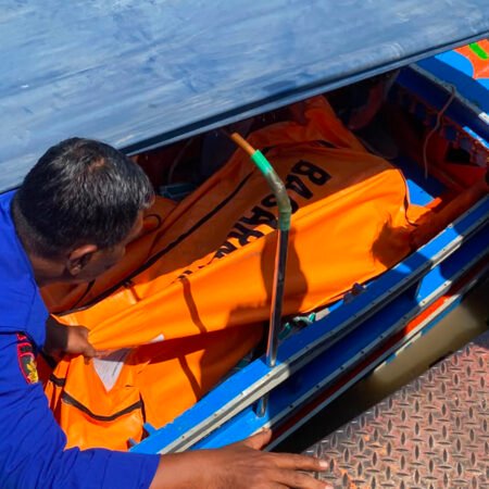 Jatuh dari Tongkang, Dua Korban Ditemukan Meninggal Dunia di Sungai Baung