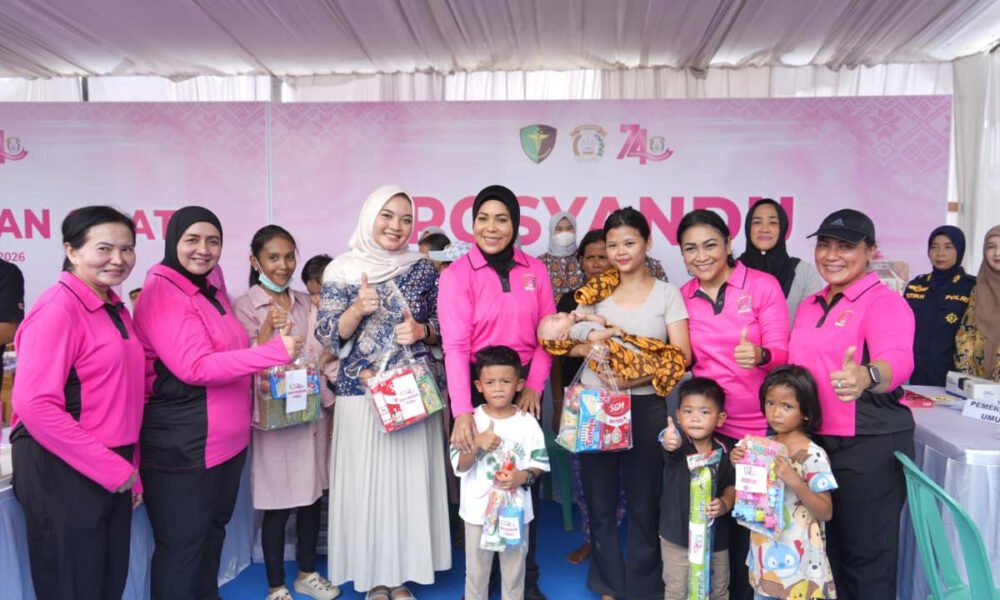 Bhayangkari Sumsel Gelar Aksi Sosial, 4.000 Paket Sembako Dibagikan ke Masyarakat