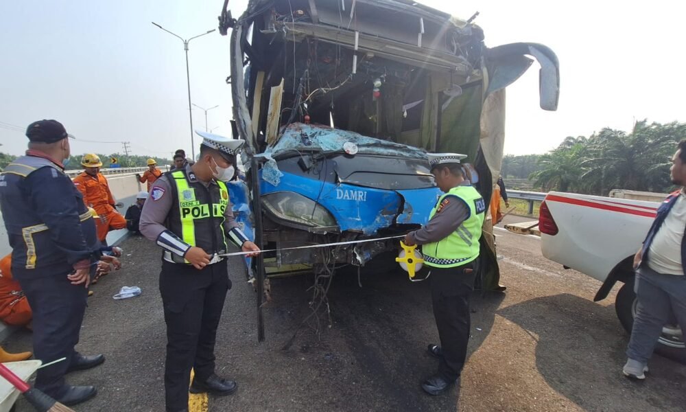 Kecelakaan Beruntun di Tol Palindra, 14 Orang Penumpang Bus DAMRI Luka-Luka, Polisi Selidiki Penyebab