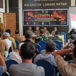 Tim Mabes TNI Turun Gunung Tangani Karhutla di Muba, Ingatkan Warga Tak Buka Lahan dengan Cara Dibakar