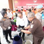 Harlah ke-4 Masjid Hj Sopiah, Herman Deru dan Cik Ujang Hadiri Pengajian Bersama UAS