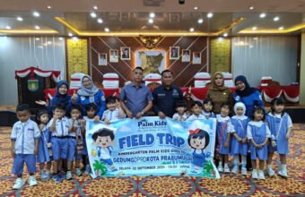 Siswa SD Palm Kids Kunjungi Gedung DPRD Prabumulih, Suasana Rapat Mendadak Penuh Ceria