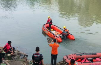 Tim SAR Sisir Sungai Lematang Cari Pelajar 15 Tahun yang Tenggelam Saat Memancing