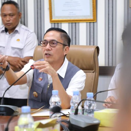 Ratu Dewa Tegur Perwakilan OPD, Rapat Antisipasi Banjir Palembang Sempat Memanas