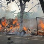 Empat Kios Kayu di Pinggir Jalan Pangeran Ratu Jakabaring Ludes Terbakar
