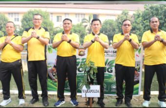 Green Policing Polda Sumsel, Wakapolda Pimpin Aksi Bersih-bersih dan Penanaman Pohon di Pakri