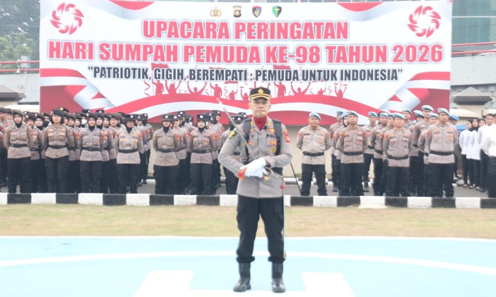 Pimpin Upacara Sumpah Pemuda ke-98, Kapolda Sumsel Tekankan Pengabdian dan Kepedulian kepada Masyarakat