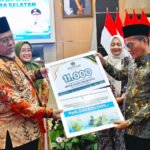 Komisi VIII DPR dan Kemenag Salurkan Rp6,2 Miliar untuk KUA dan Masjid di Sumsel, 11.000 Siswa Madrasah Terima PIP