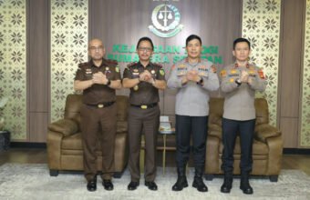 Kapolda Sumsel Sambangi Kejati, Rony Samtana Perkuat Sinergi Penegakan Hukum yang Profesional dan Berkeadilan