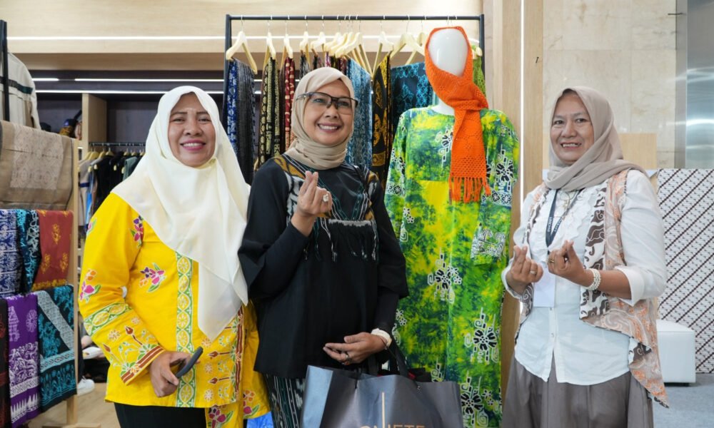 PT Bukit Asam Bawa Tiga Kerajinan Nusantara ke INACRAFT 2026, Batik Kujur Tanjung Enim Ikut Tampil