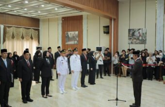 Lantik 23 Pejabat Pemkot Palembang, Ratu Dewa Beri Peringatan Keras: Jangan Tunggu Viral Baru Bergerak