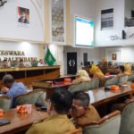 Ketua DPRD Ikut Taklukan Lumpur di HUT ke-25 Kota Prabumulih