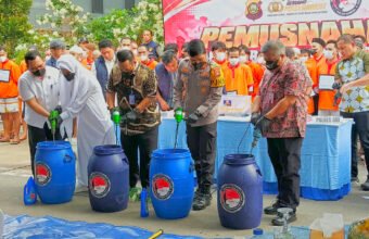 Gerebek 182 Lokasi Bareng BNN, Polda Sumsel Musnahkan Sabu 36 Kg dan Etomidate Asal Malaysia